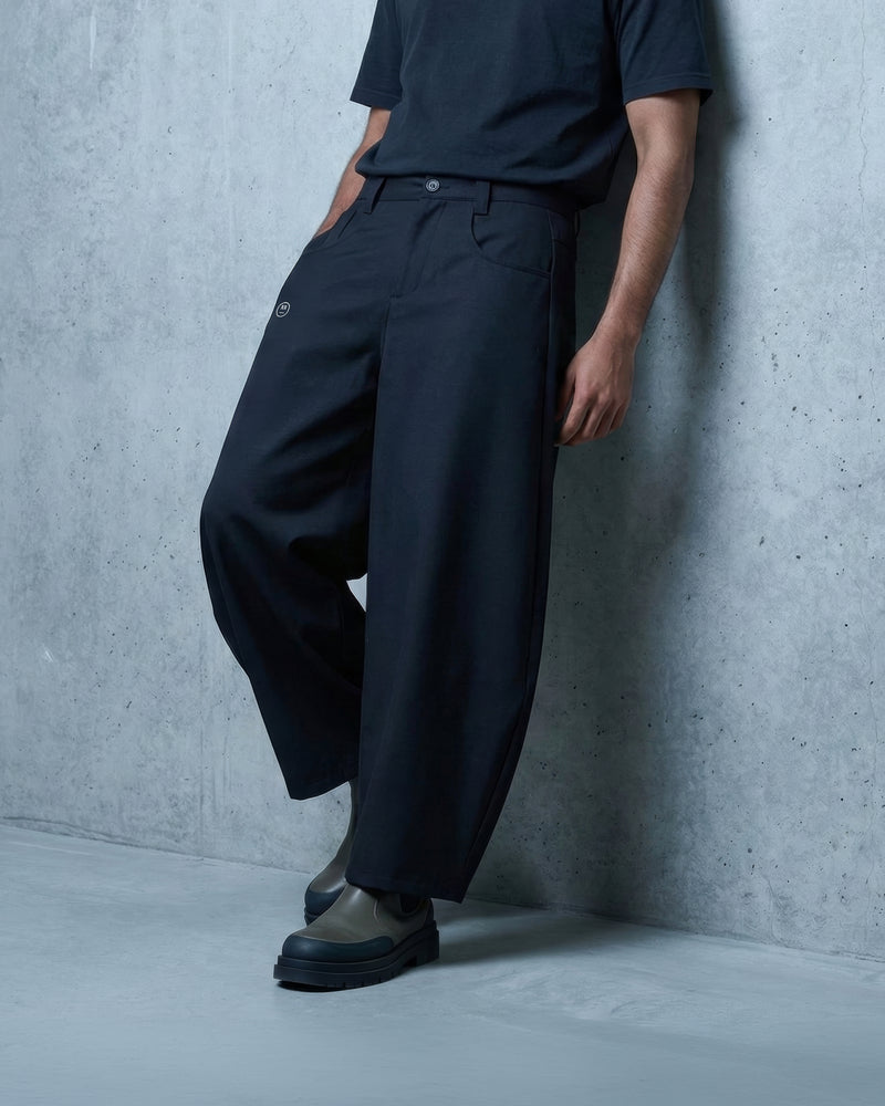 Curved-Blade (Barrel Fit) Trousers
